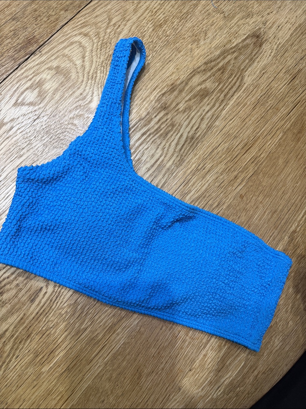 New 🆕 One-Shoulder Textured Bikini Top in Bright Blue